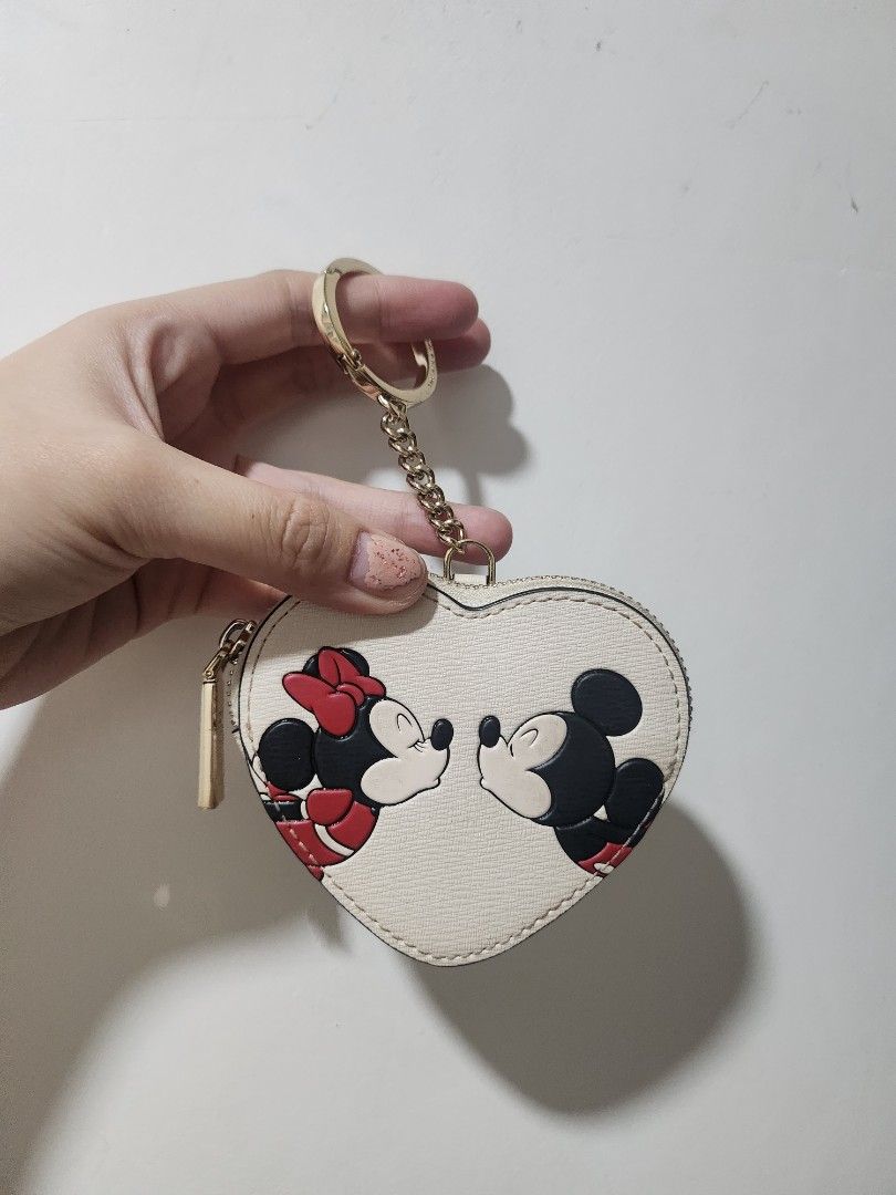 Disney Katespade ORIGINAL (Category: Purses & Pouches) located in Quezon City. Submitted by ciennecloud_341d20 (Listing ID 1360346645, Image 1). Description: Original disney collecrion KS bought in US origprice: 4500 MOP:gcash bank transfee MOD:lalamove.
