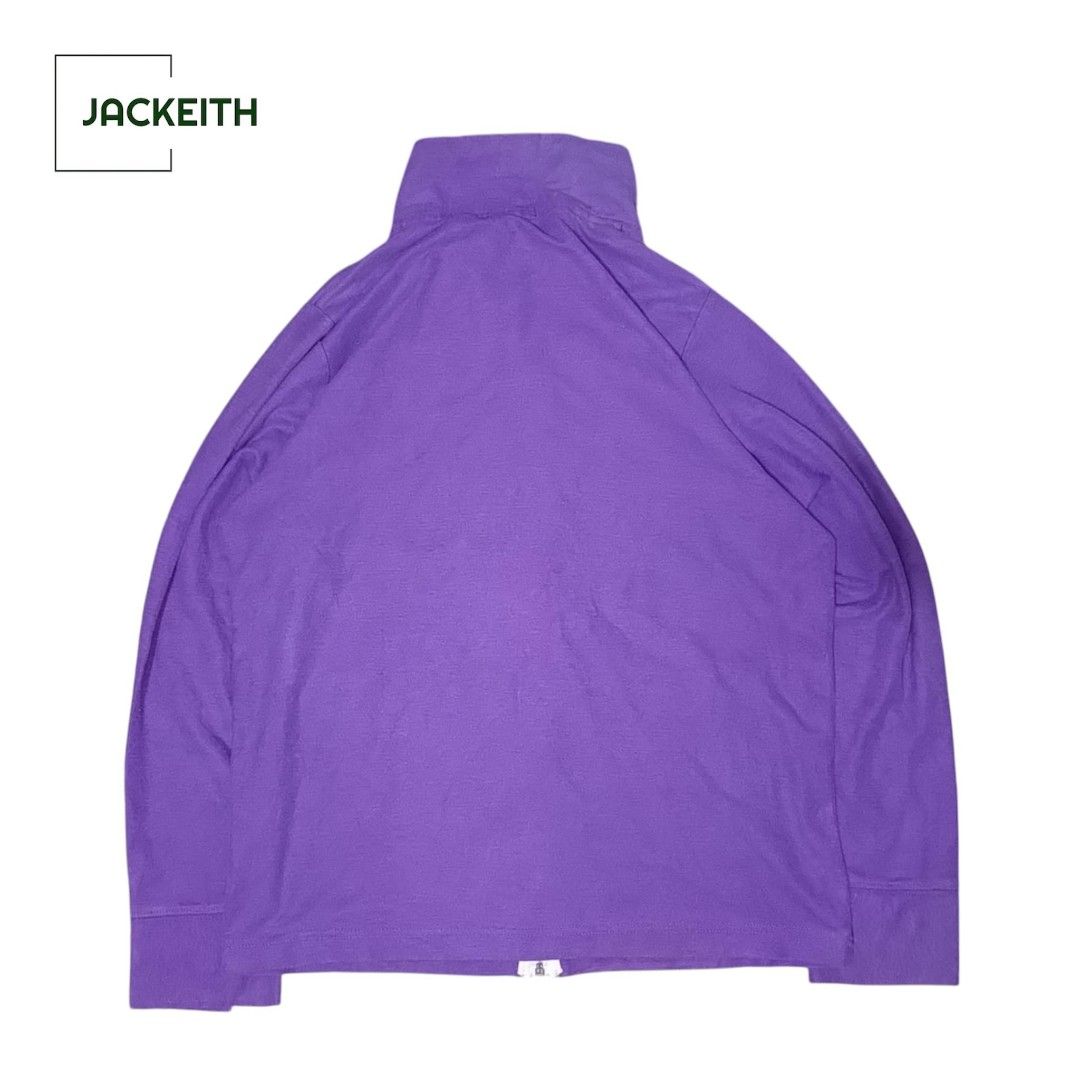 Dunlop Track Jacket (Category: Activewear) located in General Santos City (Dadiangas). Submitted by _jackeith (Listing ID 1359158720, Image 3). Description: Dimes: 20x24 (Small to Medium) Issue: -None in very good condition Payment: •Gcash/Maya available Courier: •Jnt.