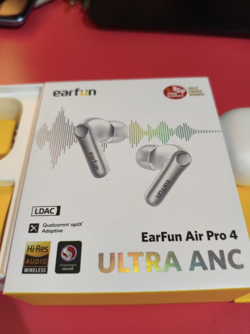 EarFun Air Pro 4 White (Category: Earphones) located in Manila. Submitted by markdaniel44027 (Listing ID 1355167061, Image 3). Description: Bought from Digital Walker SRP: 4,800 Qualcomm snapdragon sound Active Noise Cancelling (ANC) Hi-Res Audio, LDAC, aptX Lossless 52-hour battery life (with case) Clear calls with 6-mic Comes with charging case, USB-C cable, and extra ear tips Price: 3,100 RFS: Need funds Transaction: Pick up, Meet up or via la