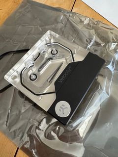 （分類：）位於 。 由 ryanchow2202 提交（商品編號 1360245701，圖片 1）。簡介： 。