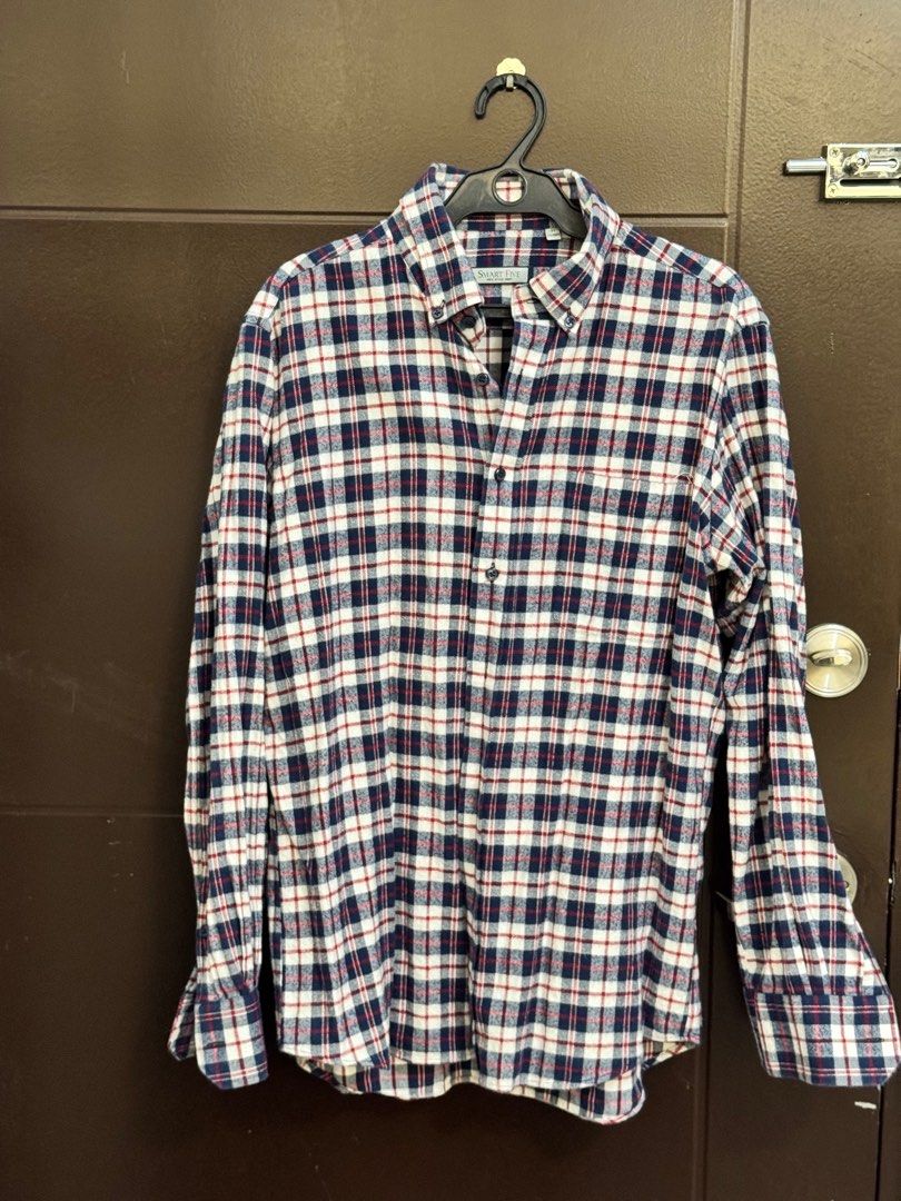 Flannel Plaid Red Blue XL (Category: Formal Shirts) located in Taguig. Submitted by ttt2010 (Listing ID 1360326187, Image 1). Description: For sale: Flannel Plaid XL Size XL Color rate: 10/10 PERFECT See photos to appreciate. Dimensions available in photos. ₱400 only Taguig or Taytay Area Available via Lalamove or J&T.