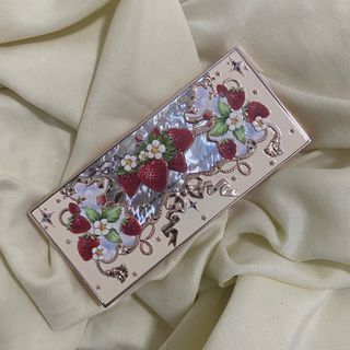 flower knows strawberry rococo eyeshadow palette