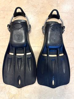 (Category: ) located in . Submitted by JimmyChoo (Listing ID 1360222390, Image 1). Description: .