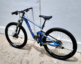 (Category: ) located in . Submitted by cycledome (Listing ID 1360241684, Image 1). Description: .