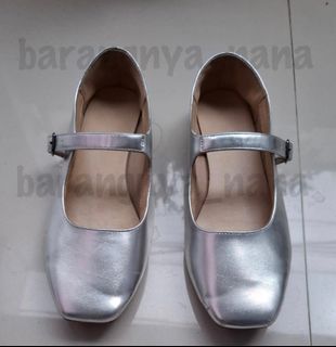 (Kategori: ) berada di . Dikirim oleh barangnya_nana (ID iklan 1360251157, Gambar 1). Deskripsi: .