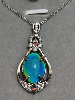 HIGH QUALITY RARE! 9 carat Natural Dominican Blue Amber Teardrop AU750 Necklace