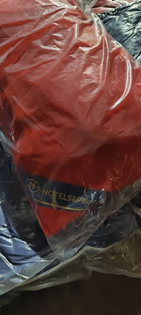 Hotel Pillows (Category: Bedding & Towels) located in Valenzuela. Submitted by salecollectionph (Listing ID 1360304219, Image 3). Description: Limited Stocks Only! Available in different colors Grab this big sale now! 100% High Quality Pillows.