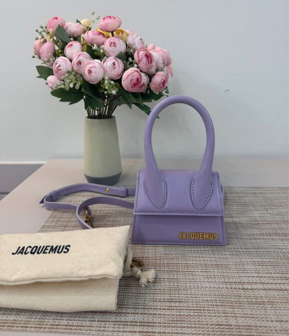 Jacquemus mini le chiquito (Category: Luxury Bags & Wallets) located in Quezon City. Submitted by happy_shopperrr (Listing ID 1360282088, Image 1). Description: With dust bag.