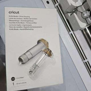 *Like New* Cricut Knife Blade with Housing