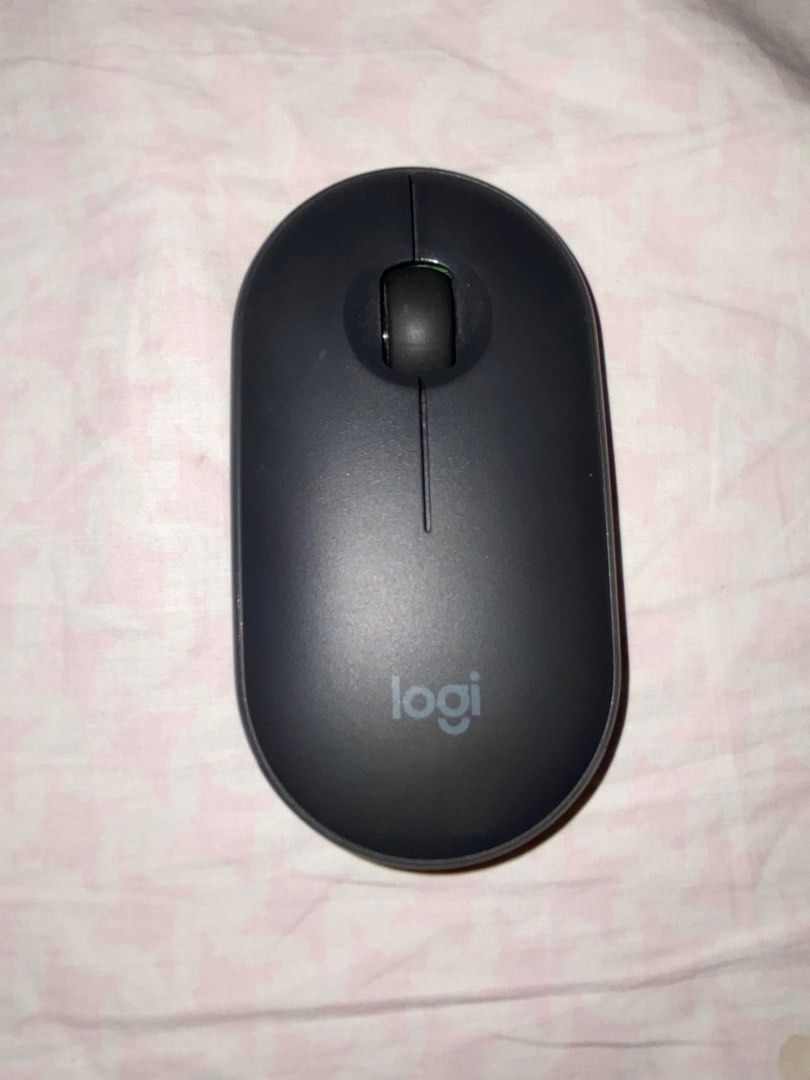 logitech keyboard & mouse (Category: Computer Keyboard) located in Angeles City. Submitted by sukingtindahan (Listing ID 1360282161, Image 3). Description: i’m selling both for the price of ₱1,500 hehe rfs: my laptop broke and i don’t use it anymore since i graduated :) also, SF is shouldered by the buyer. if meet up, around angeles city pampanga area only!!.