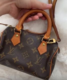 (Category: ) located in . Submitted by shoppppppplaa (Listing ID 1360267098, Image 1). Description: .