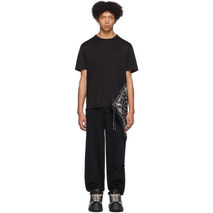 Mastermind World - Black Side Bandana Shirt (Category: Tshirts & Polo Shirts ) located in San Fernando. Submitted by lilhustler_ph (Listing ID 1360304579, Image 1). Description: Mastermind World - Black Side Bandana Shirt - •Size: Small fits (Medium - Large) •Length: 29 •Width: 23 •Color rate: 10 / 10 •Condition: Excellent - Mine: 2k.