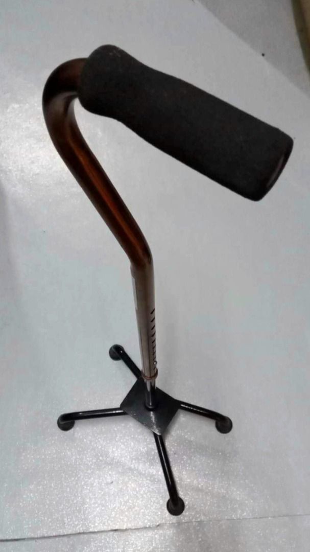 Quad Cane Walking Stick (Large Base, Tungkod, Cane, Stick) (Category: Rehabilitative Devices) located in Pasay City. Submitted by sheena.s_atelier (Listing ID 1360297956, Image 1). Description: OP: 3000 SP: 1500 Only used for 4 times. Naka-stock nalang po sa bahay since di na po nagagamit. Can lower the price if immediate get..
