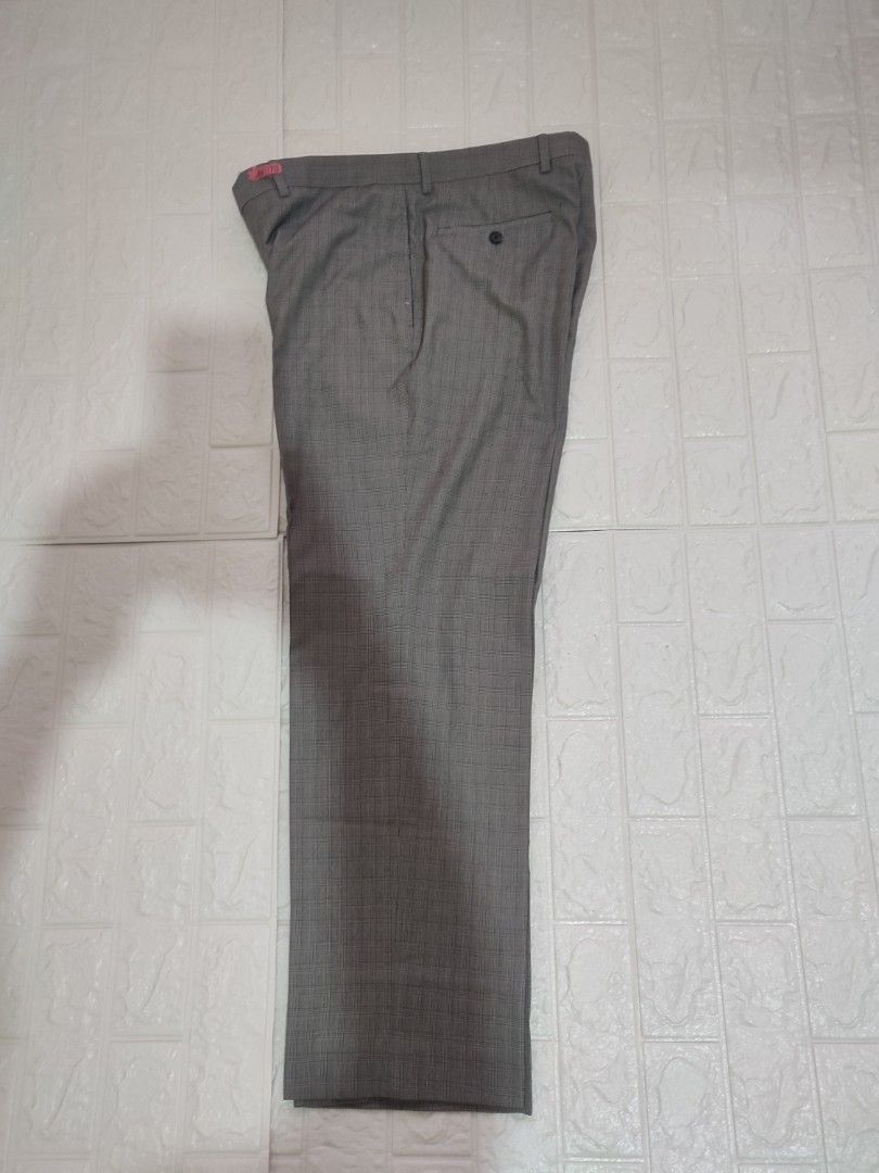 Ralph lauren checkered trouser (Category: Trousers) located in Santa Maria. Submitted by jigger85 (Listing ID 1360278295, Image 3). Description: ralph lauren trouser like new dimes : 34 X 40 leg opening : 9.