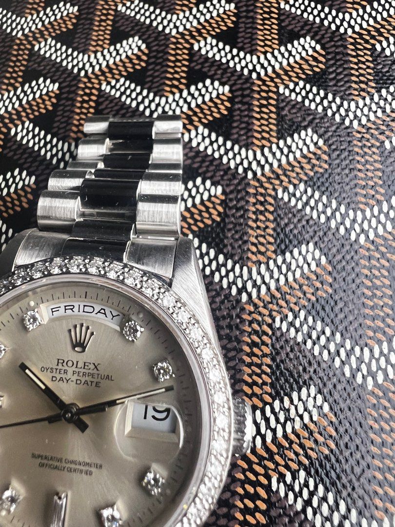 Rolex Day Date Platinum (Category: Luxury Watches) located in Manila. Submitted by mnlwatchsociety (Listing ID 1360381439, Image 3). Description: Rolex Day Date Platinum Ref 18346 Original box and papers 1995.