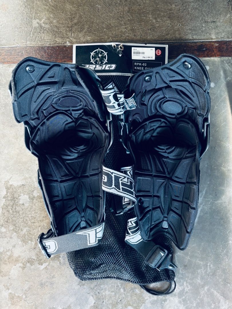 RYO RPK-02 Knee Guard (Category: Everything Else Others) located in Pasig City. Submitted by ryan_kenneth (Listing ID 1360296587, Image 2). Description: - RYO RPK-02 Knee Guard (original price is PHP 1,990.00) - Designed to protect and minimize the impact on your knees from an unexpected crash. - Color: Black - Price slightly negotiable - Reason for selling: Used only once - Notes: 1. The triple retention system offers a secure, snug fit. 2. The 