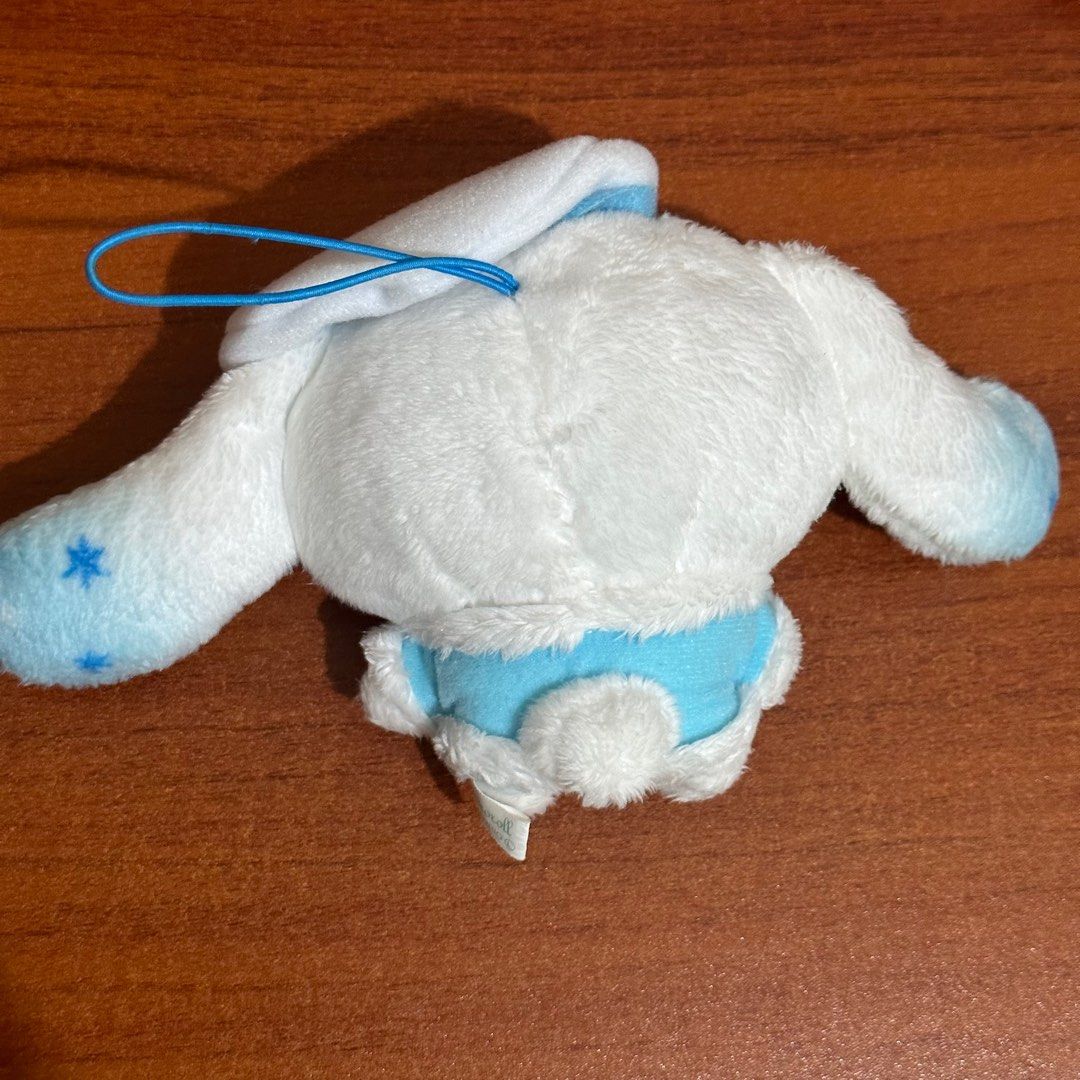 sanrio cinnamoroll plush pendant charm (Category: Plushies & Soft Toys) located in Quezon City. Submitted by lebubbles_ (Listing ID 1360300929, Image 2). Description: mop: gcash mod: j&t/ flash location: QUEZON CITY.