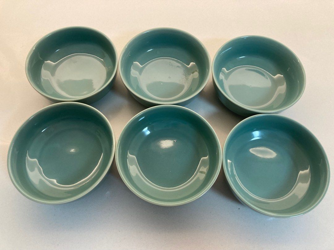 Small bowls (Category: Dinnerware & Cutlery) located in Paranaque City. Submitted by anoona (Listing ID 1360309493, Image 1). Description: Take all 6 pcs bowl.