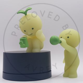 SMISKI Sunday : Gardening with Blowing Bubbles