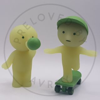SMISKI Sunday : Skateboarding and Blowing Bubbles