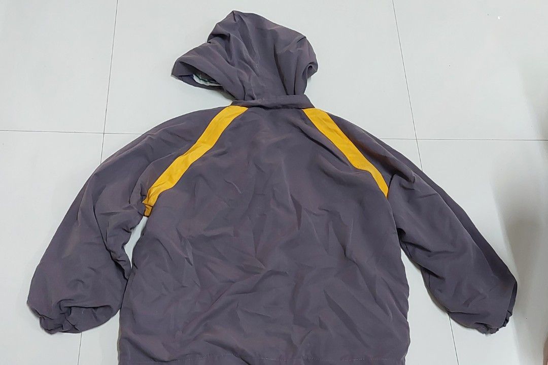 Snoopy jacket for kids ( 5 to 8 yrs) (Category: Babies & Kids Fashion) located in Quezon City. Submitted by nostalgicfix (Listing ID 1360219768, Image 3). Description: *Missing drawstring for hoodie but you can replace with shoe string *No when worn *GoGo Express M.M., Rizal, Cavite only P80.00 (fee to be collected by rider upon delivery).