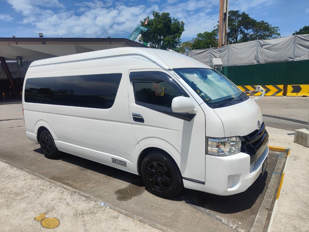 Toyota Hiace Commuter62885348535169118