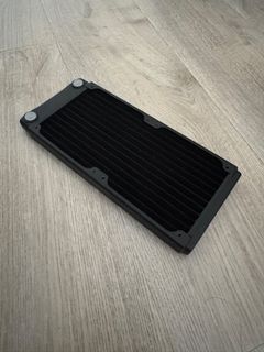 （分類：）位於 。 由 ryanchow2202 提交（商品編號 1360319614，圖片 1）。簡介： 。