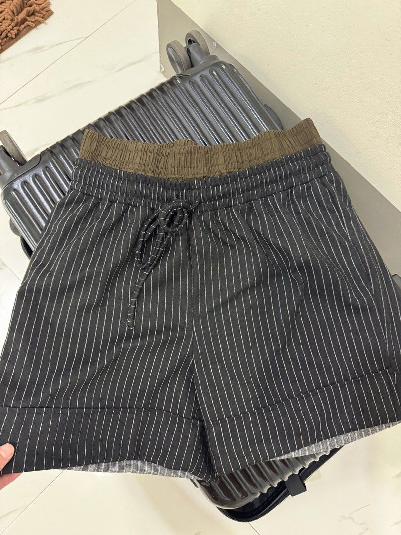 Zara shorts (Category: Shorts) located in Tuguegarao City. Submitted by someofmystuff (Listing ID 1360301262, Image 1). Description: Shipping to be s/o by the buyer via lbc or jrs only Good as new.