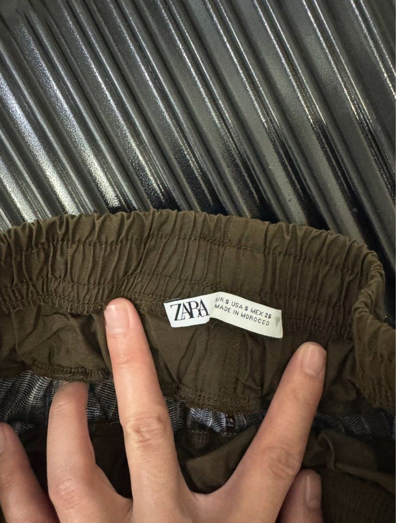 Zara shorts (Category: Shorts) located in Tuguegarao City. Submitted by someofmystuff (Listing ID 1360301262, Image 2). Description: Shipping to be s/o by the buyer via lbc or jrs only Good as new.