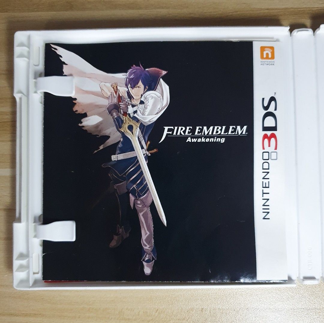 3DS - Fire Emblem Awakening (Category: Nintendo) located in Manila. Submitted by rxxn1 (Listing ID 1360395864, Image 3). Description: 📌Price + SF 📌Price is negotiable 📌payment first – Gcash 📌No return, No refund, No exchange.