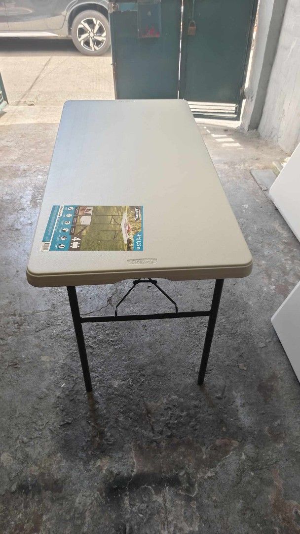 4ft original lifetime table (Category: Tables & Sets) located in Manila. Submitted by dolorchris69891 (Listing ID 1360417852, Image 2). Description: 4ft original lifetime table.