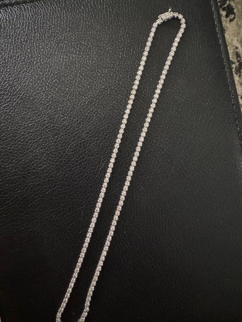 5CT CLASSIC TENNIS NECKLACE (Category: Jewelry) located in Cabanatuan. Submitted by abegayler (Listing ID 1360457927, Image 1). Description: With cert.