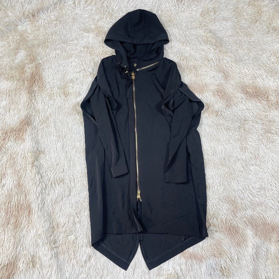ACNE - Acne Studios Atlas Coat AW/10 (Category: Luxury Apparel) located in Cavite. Submitted by grazyluxe (Listing ID 1360457439, Image 2). Description: ACNE - Acne Studios Atlas Coat AW/10 Details: - Verygood Condition - 9/10 Overall Usage - Black - Detachable Hood - Double Zip Up - Spandex , Rayon Size: Small On Tags *Flat Measurements: - Chest: 27 inches - Shoulder: 21 inches - Length: 39 inches - Sleeve Length: 27 inches - Hem : 23 inches - W