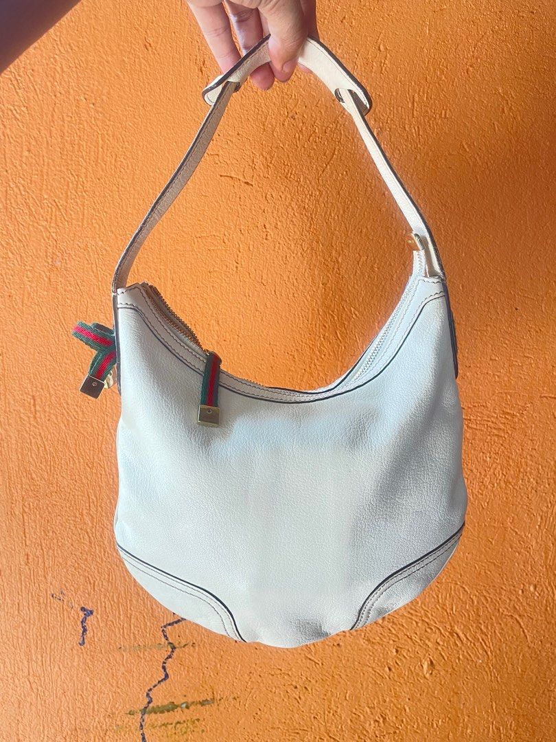 Authentic Gucci kili (Category: Luxury Bags & Wallets) located in Mambajao. Submitted by ckali (Listing ID 1360420917, Image 2). Description: Authentic No major issue at all Japan source .