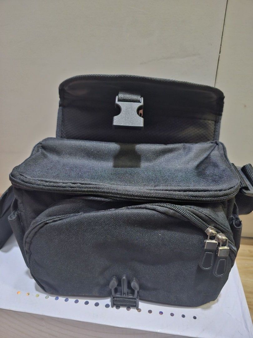Camera bag (Category: Sling Bags) located in Manila. Submitted by stepang2 (Listing ID 1360493117, Image 3). Description: DSLR camera bag (never used) Price negotiable.