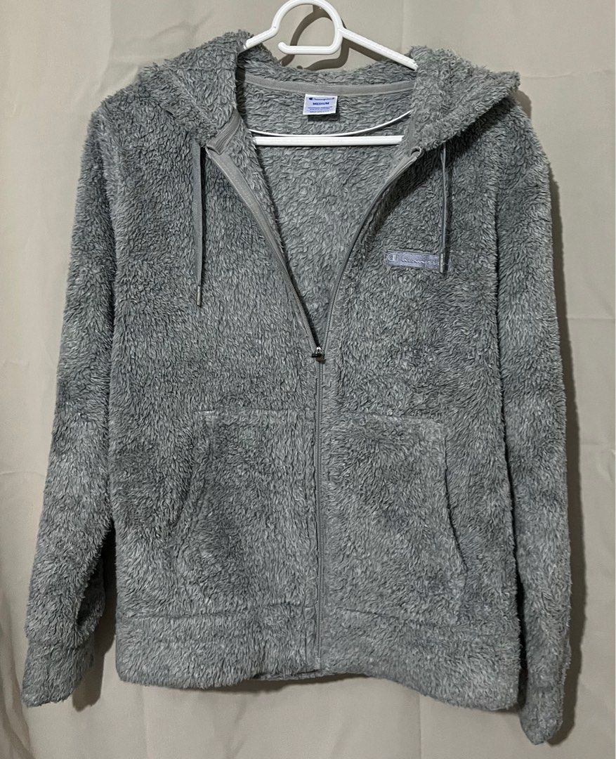 Champion Furr Jacket (Category: Coats, Jackets and Outerwear) located in Quezon City. Submitted by jayb_ (Listing ID 1360449515, Image 2). Description: .