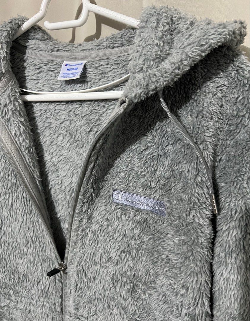 Champion Furr Jacket (Category: Coats, Jackets and Outerwear) located in Quezon City. Submitted by jayb_ (Listing ID 1360449515, Image 1). Description: .