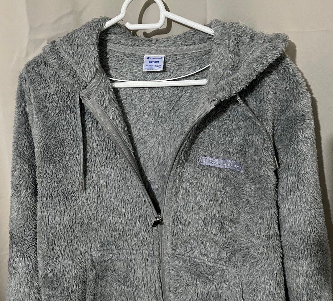 Champion Furr Jacket (Category: Coats, Jackets and Outerwear) located in Quezon City. Submitted by jayb_ (Listing ID 1360449515, Image 3). Description: .