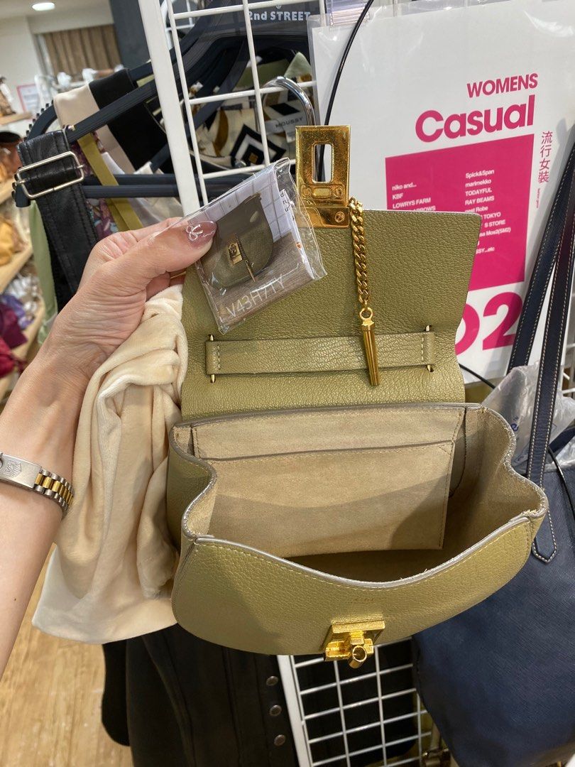 Chloe (Category: Luxury Bags & Wallets) located in Manila. Submitted by jodiluxegold (Listing ID 1360532842, Image 3). Description: Super ganda! With entrupy cert and generic dust bag. Normal signs of usage. Pm for interested 🤎 .