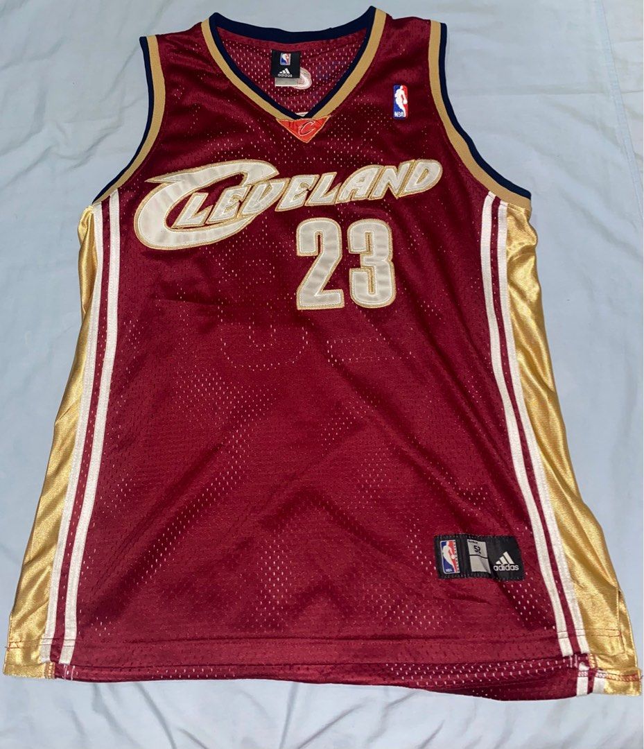 Cleveland cavaliers jersey lebron james (Category: Activewear) located in Manila. Submitted by johnryanth23263 (Listing ID 1360428349, Image 1). Description: Lebron jersey rookie year Y2k.