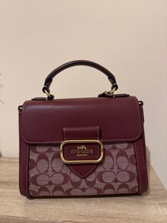 (Category: ) located in . Submitted by ella.preloved (Listing ID 1360414207, Image 1). Description: .