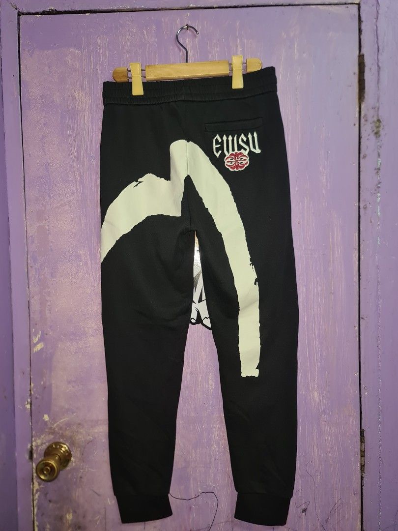 Evisu Pants (Category: Joggers) located in Taguig. Submitted by jamesssssg. (Listing ID 1360403301, Image 1). Description: Evisu Pants W- 28-36 L- 37.5 T- 11 H- 4.