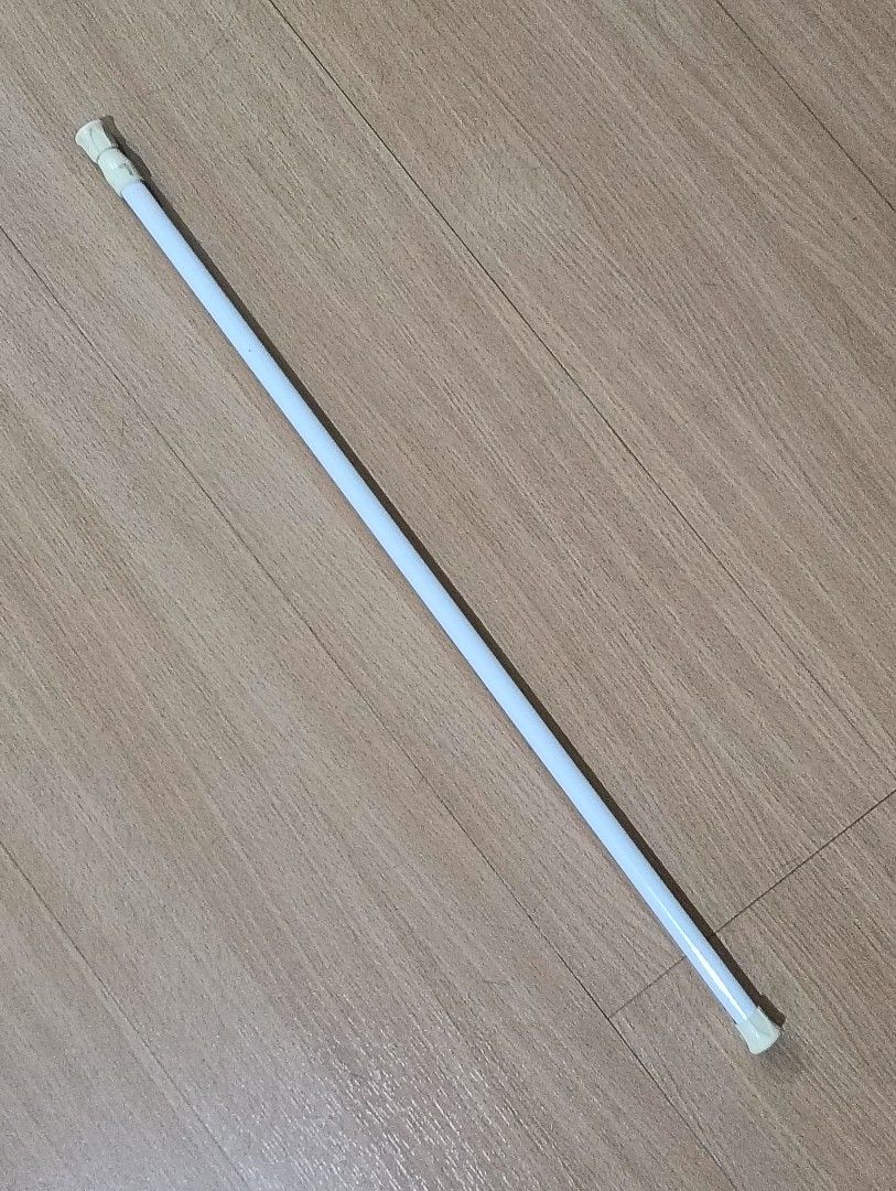 Extendable rod