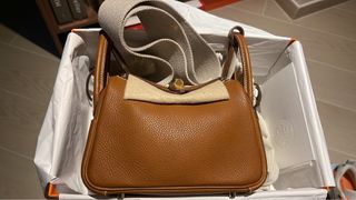 （分類：）位於 。 由 kathryn_sid 提交（商品編號 1360411334，圖片 1）。簡介： 。