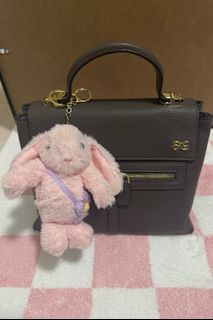 (Category: ) located in . Submitted by fleathecloset (Listing ID 1360511822, Image 1). Description: .