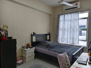 (Category: ) located in . Submitted by lyon_ (Listing ID 1360444675, Image 1). Description: .