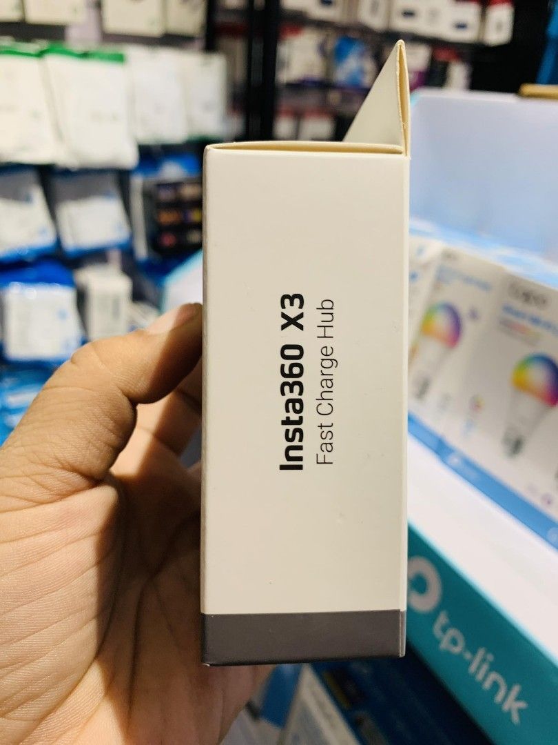 Insta360 X3 Fast Charge Hub (Category: Camera Bags & Carriers) located in Makati City. Submitted by slaccessoriesshop (Listing ID 1360443450, Image 2). Description: Insta360 X3 Fast Charge Hub 💥 ELECTRONICS, COMPUTER ACCESSORIES AND APPLIANCES 💥 All Items - Original / Brand New / Sealed We issue SALES INVOICE With WARRANTY RECEIPT With TECHNICAL SUPPORT Accepting BULK ORDERS Same Day Delivery DELIVERY - Lalamove (SameDayDelivery w/in MetroManil