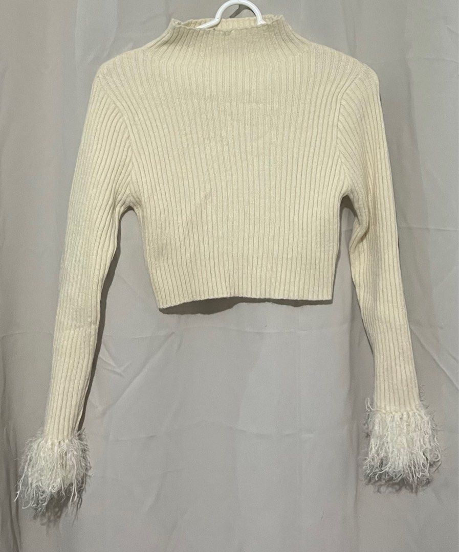 Knitted longsleeves (Category: Longsleeves) located in Quezon City. Submitted by jayb_ (Listing ID 1360478995, Image 1). Description: .