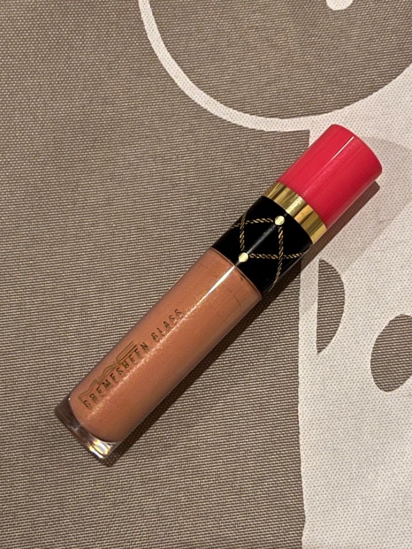 MAC lipgloss cremesheen glass (Category: Makeup) located in Quezon City. Submitted by docagillemontemayor (Listing ID 1360545233, Image 1). Description: Texture: Non-sticky, non-tacky, lightweight, and moisturizing. Used only sa wedding ko..