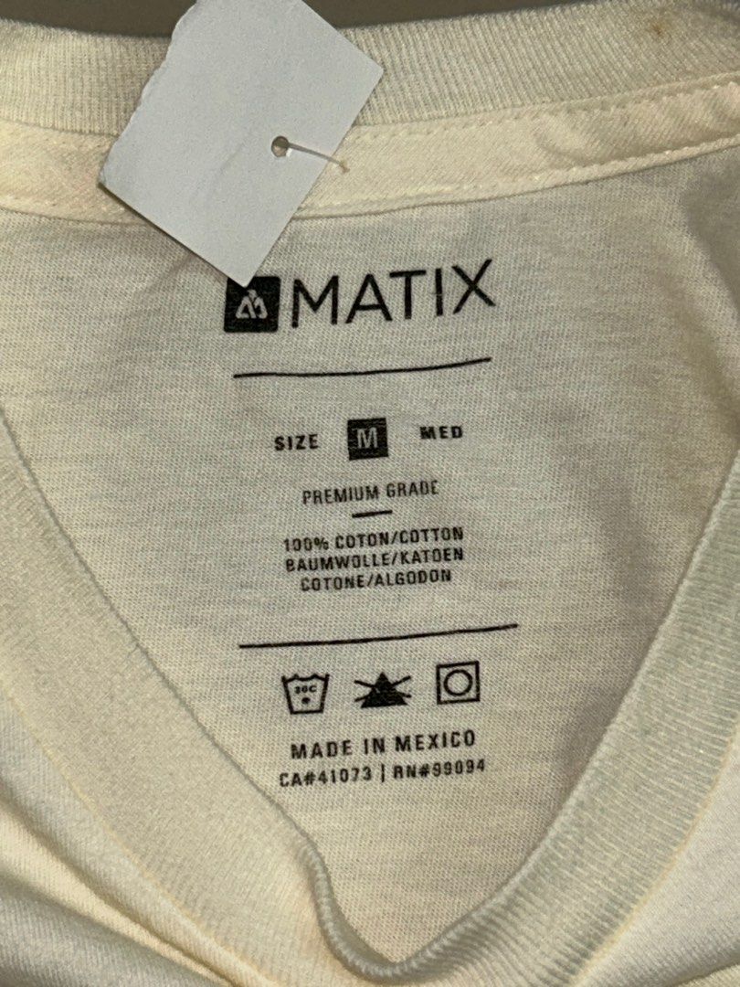 Matix clothing (Category: Tshirts & Polo Shirts ) located in General Santos City (Dadiangas). Submitted by byph_ (Listing ID 1360488049, Image 3). Description: Size medium 19x27 dimes Creme ang color nyan No issue Excellent condition .